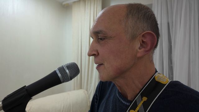 Луг цветёт ромашками. Авт. и исп. Капитан Никитин