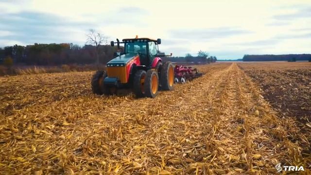 Трактор VERSATILE серii 1000