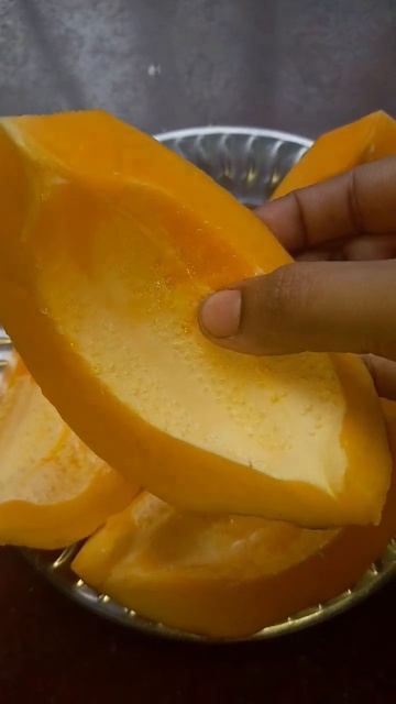 Barir Gach er paka papaya