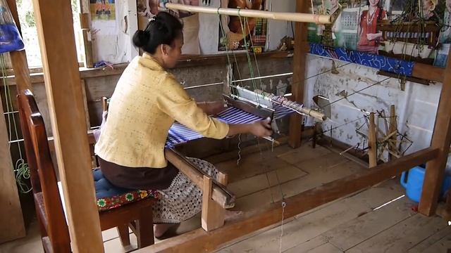 Hand-loom Weaving. Muang Khoun, Laos