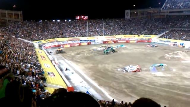 Gravedigger Freestyle Run @ Citrus Bowl Orlando, FL 2011