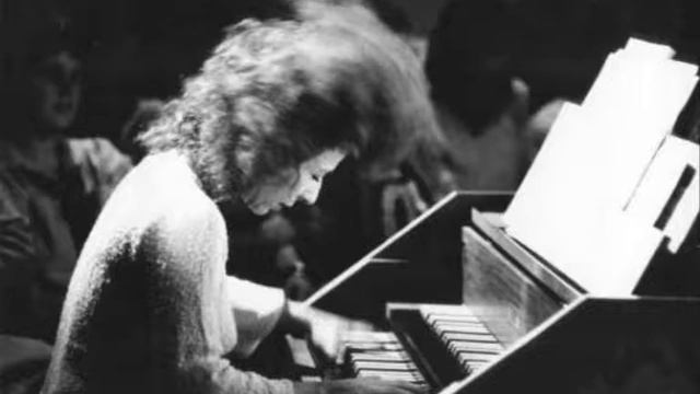 Rameau Gavotte and variations Elisabeth Chojnacka Live recording between 1978 and 1986 Poland