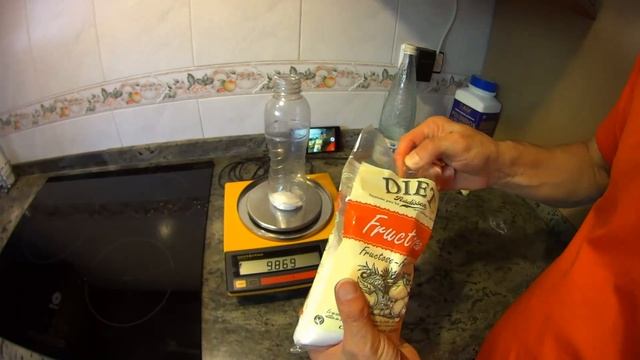 Como hacer isotonica con agua vichi (agua con gas) / Make sport drink (v-110))