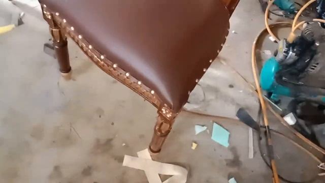 kursi makan paling laris