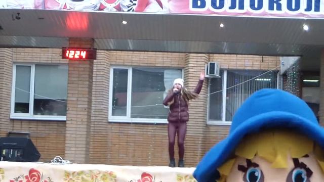 Новогодняя ярмарка 2017 Песня "Маму я не обману" (cover Наталья Подольская)