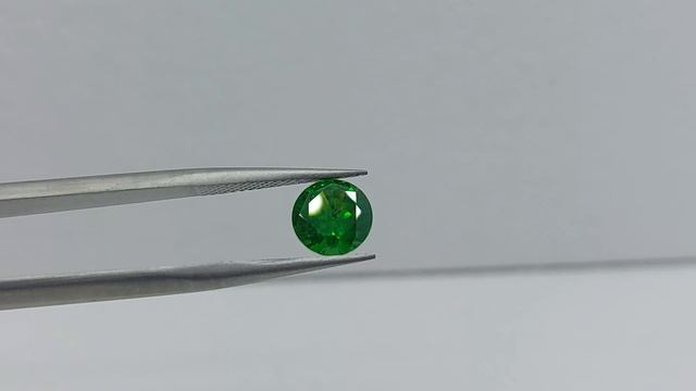 TOP DEMANTOID 1.28 Ct.TOP GREEN COLOR .RUSSIAN DEMANTOID GARNET