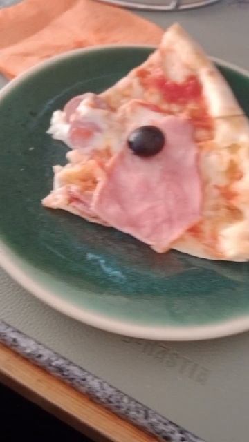 еда