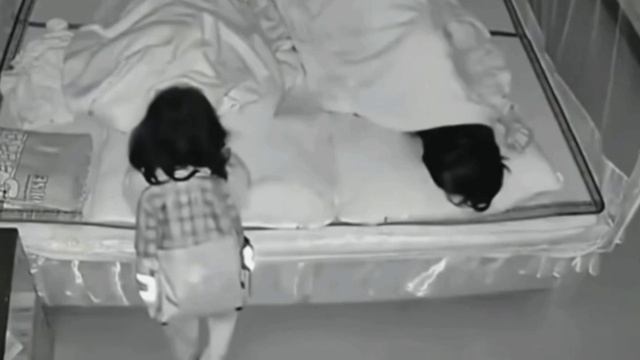 Сразу видно, кого дочка любит больше