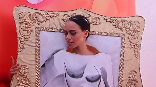 Painting Lady