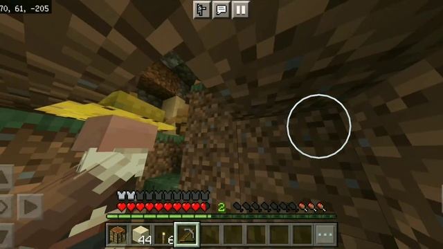 построил ферму жителей, можно начинать добывать изумруды. Выживание в Майнкрафт №4