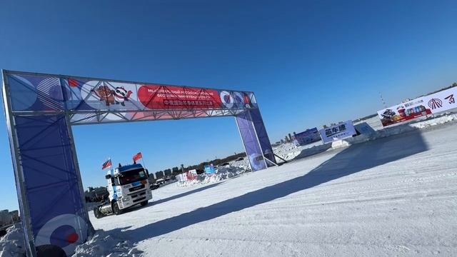 Парад открытия второго дня ЗимФеста в Благовещенске