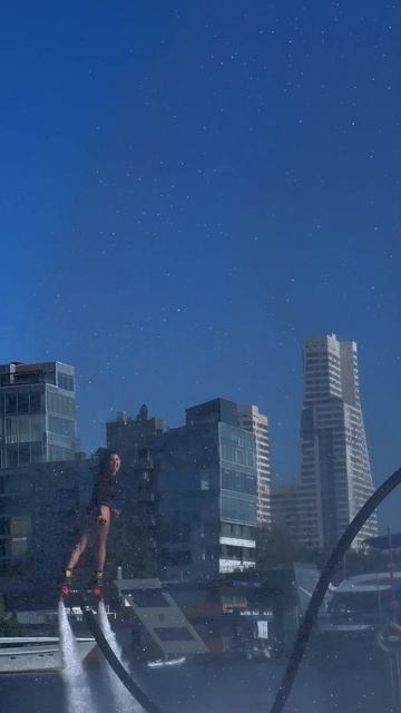 Цель жизни – в том, чтобы получать от нее удовольствие. Жизненный ориентир – самореализация.