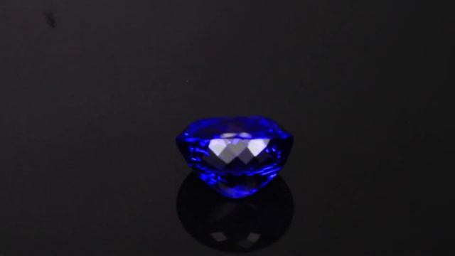 5.49 Carats Oval Tanzanite Gemstone