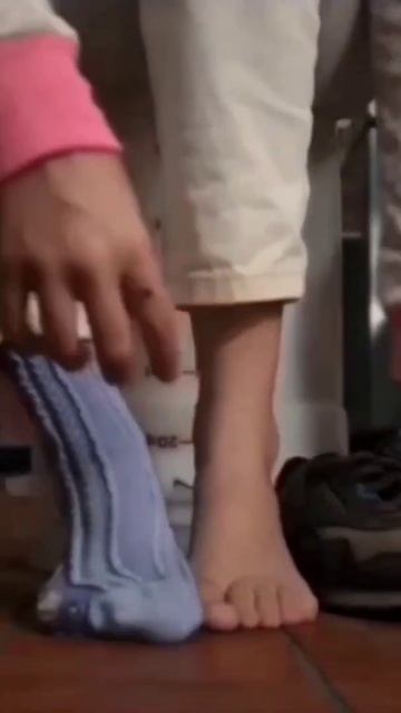 Stranger Things Feet - Volume 2 Season 4 - Millie Bobby Brown/Eleven Feet