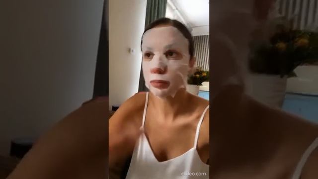 Агату Муцениеце возмутили предложения мужчин