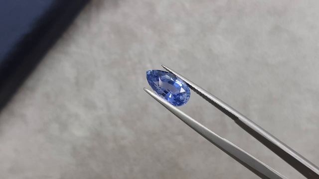 Cornflower blue sapphire from Sri Lanka in pear cut 3.50 ct (6712)