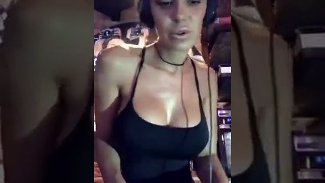 Klever Cafe ( live mix) Dj Ellis Sexton