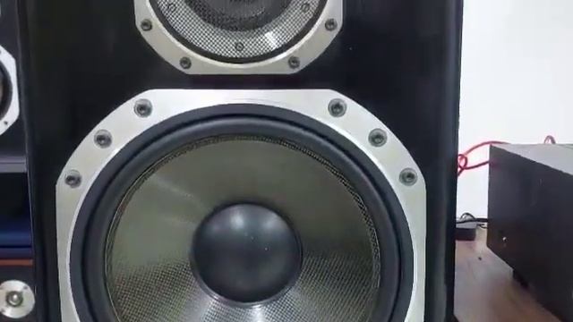 Sistema de altavoz YAMAHA NS-700X. Made in Japán