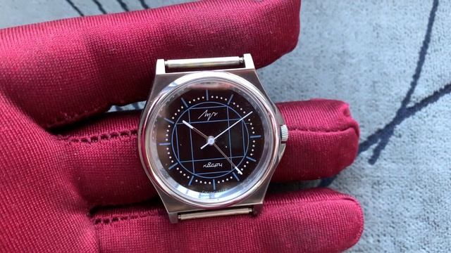 Collectible watch Луч quartz good external condition with original box and documents/Luch 2356 USSR