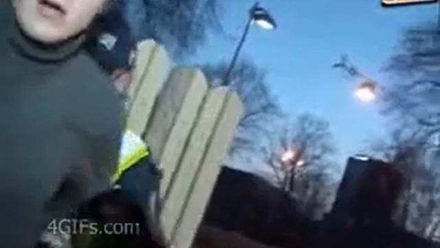 Эстонская полиция поймала парней.