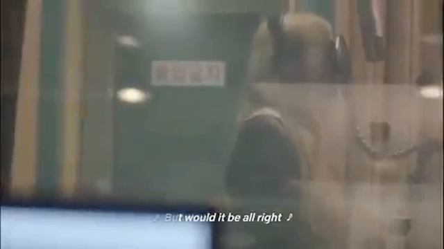 somi song "what you waiting for"was meant to be Rose solo song 😭😭😭😭