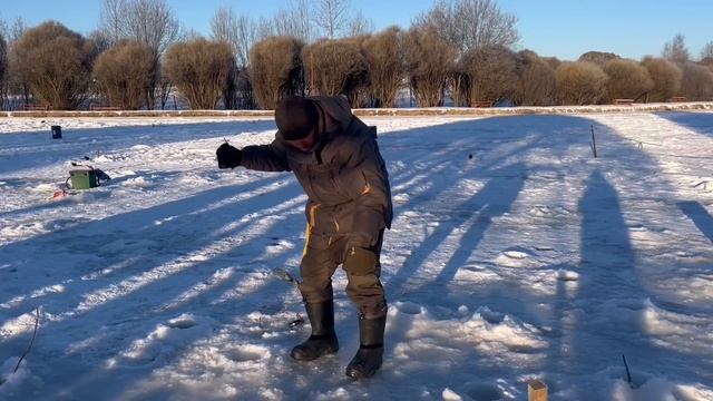 Видеообзор с водоема! Рыба клюет!