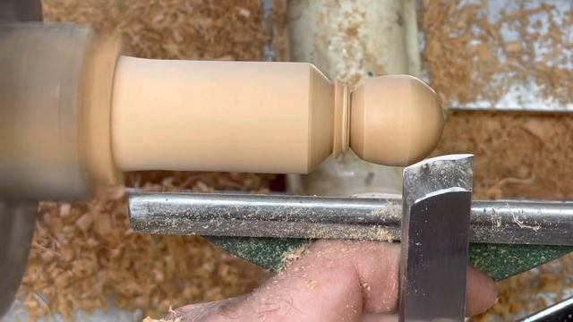 Skew Spiral Catch While Turning a Sphere