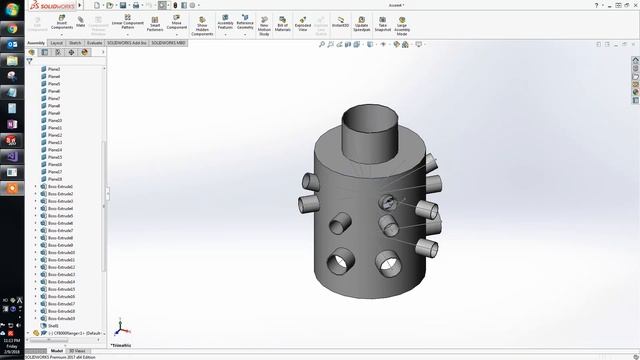 Automatic UHV chamber design with Solidworks API