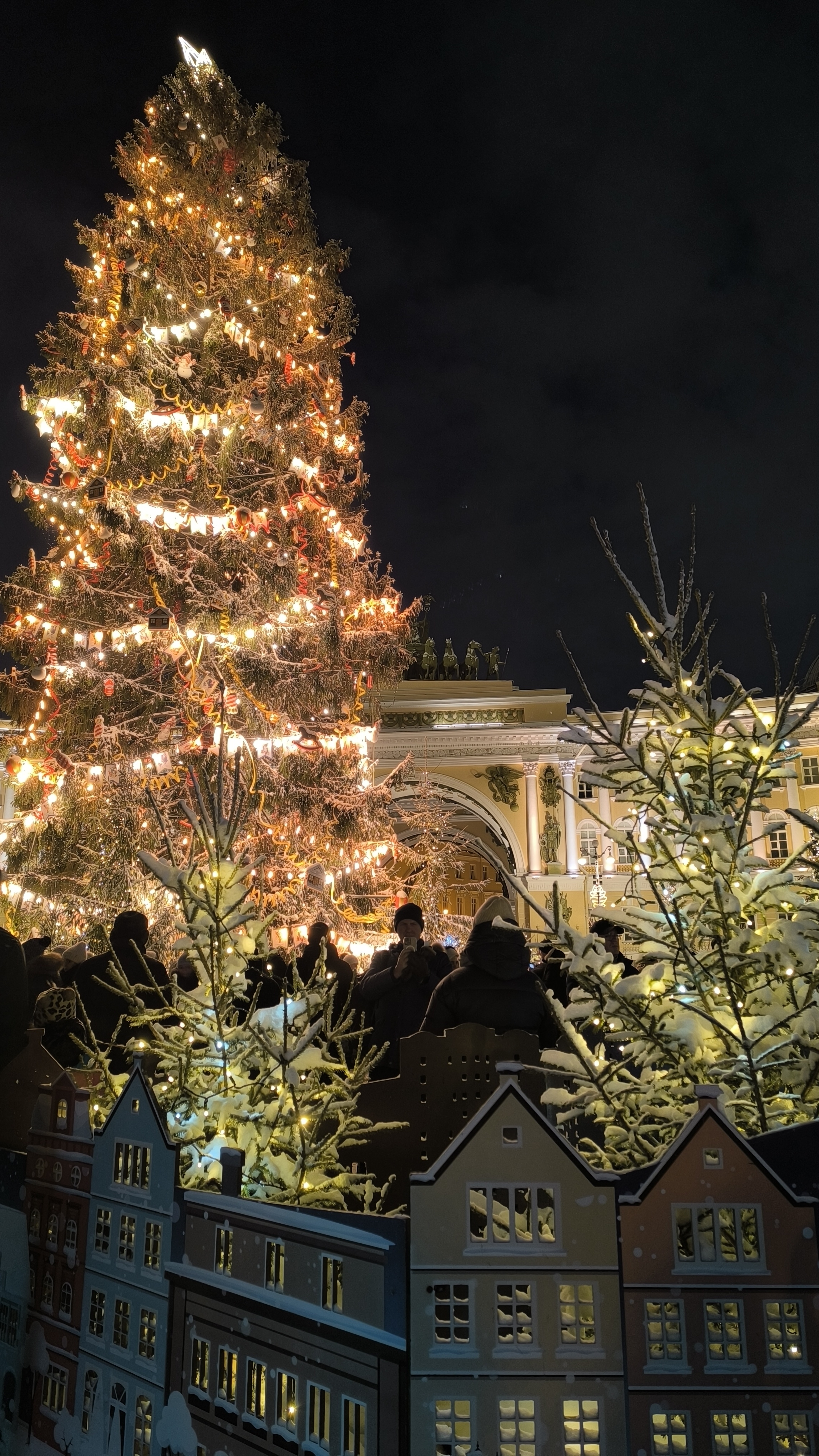 Красивая ёлка в Питере / Christmas tree / winter holidays in Russia