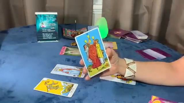 Pick up a Deck, How they see you/why they fall in love with you/what is their message for you 💖