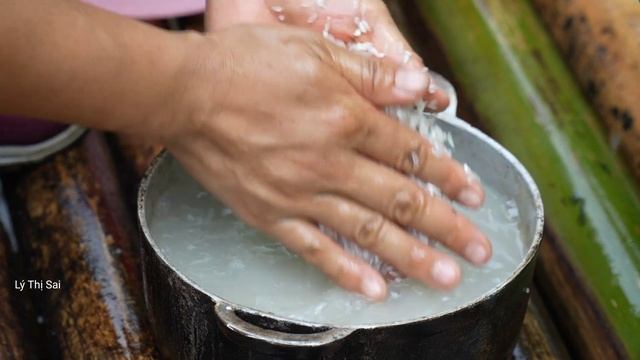 Go to the market to sell jackfruit, cook rice, take care of the chicks l Lý Thị Sai
