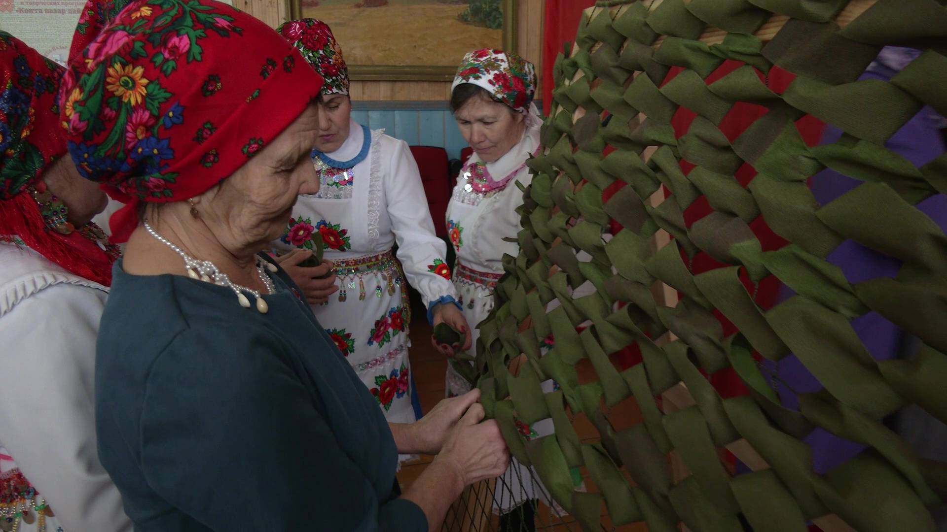 Кужэҥер районысо Тошто Йÿледÿр селаште илыше-влак сарзе операцийыште улшо боец-влаклан полшат