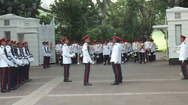 Change of Guards at The Istana Singapore 7 June 2009  3/5