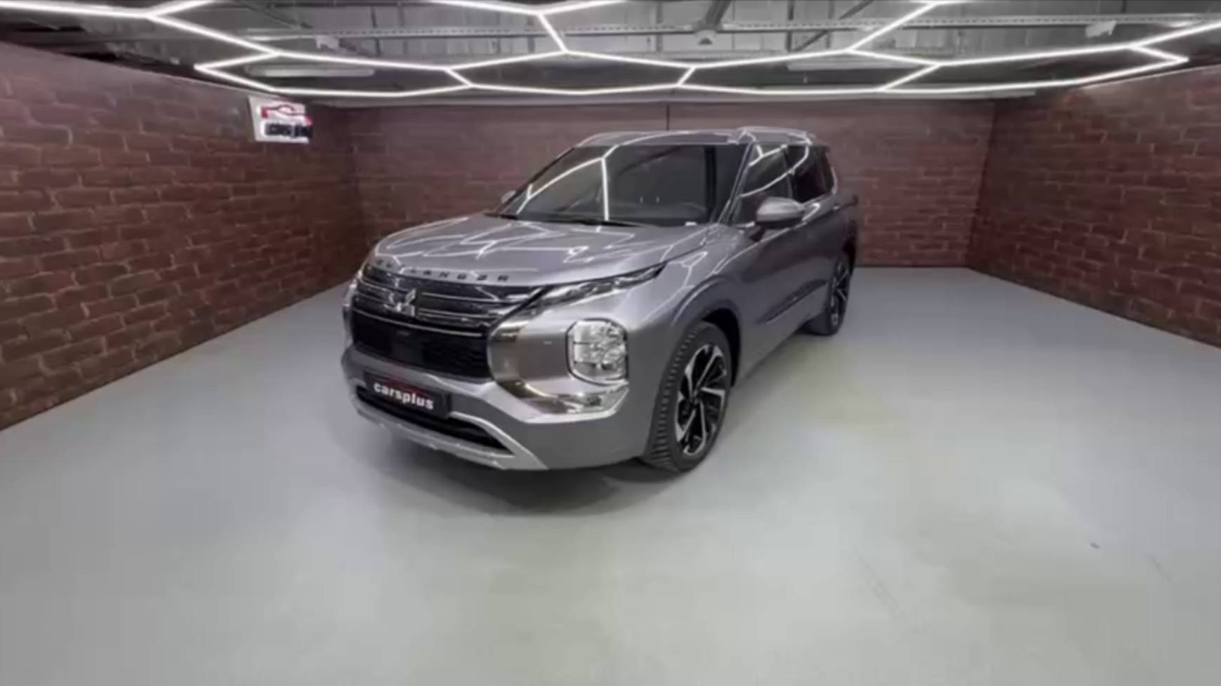 В наличии Mitsubishi Outlander👇