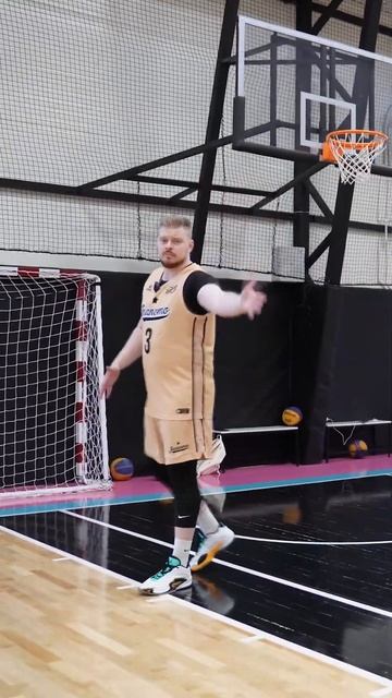Топ-3 техники передач в баскетболе, которые нужно освоить! 🌪️🏀