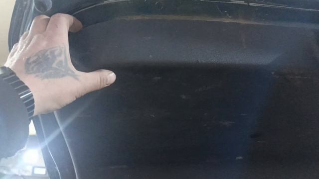 как снять обшивку багажника лада приора универсал
