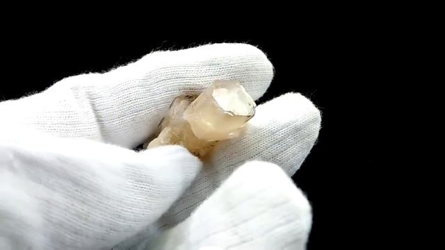 50.20 Ct Natural & Unheated Morganite Combine With Black Tourmaline Crystal
