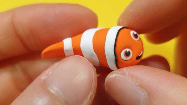 DIY Mirror -  Nemo in the clam !! Finding Nemo , Marlin , Dory ~