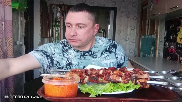 мукбанг/обжор/шашлык,23 февраля,морковка корейская/