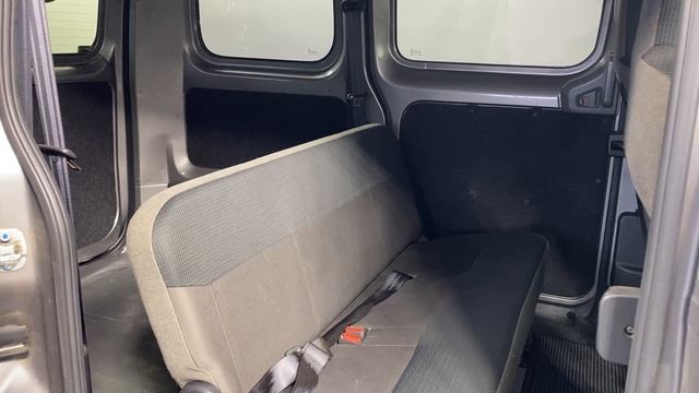0116513Nissan NV200