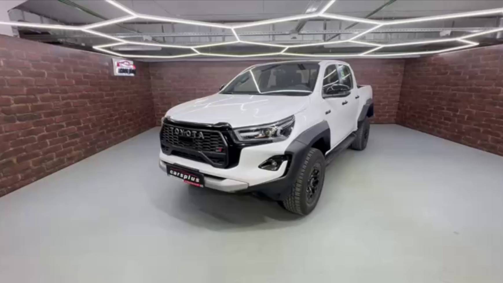 В наличии Toyota Hilux GR-Sport👇