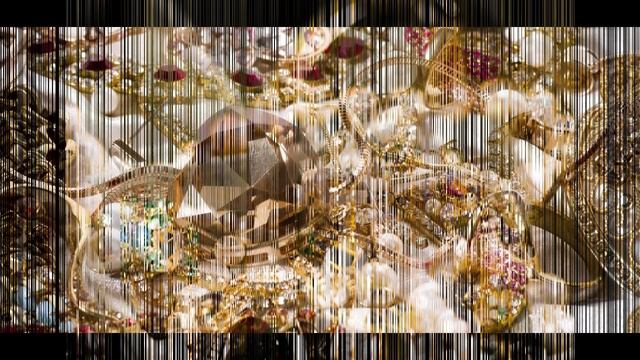 13 марта День драгоценностей