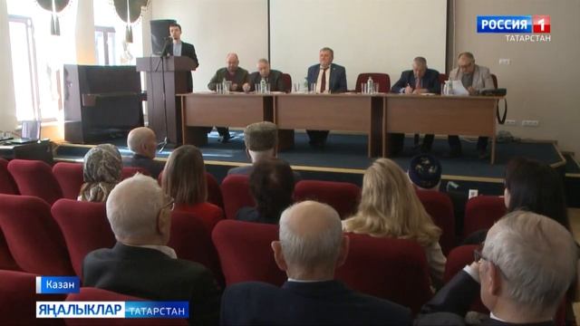 Татарстан Язучылар берлегенең Тукай клубында Әдәби ел йомгаклары җыелышы үтте