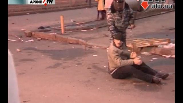 08.12.14 - Прокуратура объявила полковнику милиции о подозрении в служебной халатности