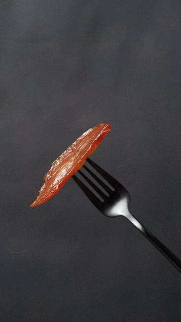 Пора переключиться в режим "отдыхаю красиво" 🍺🥩 Вяленое мясо 7 Верст  — тот самый перекус