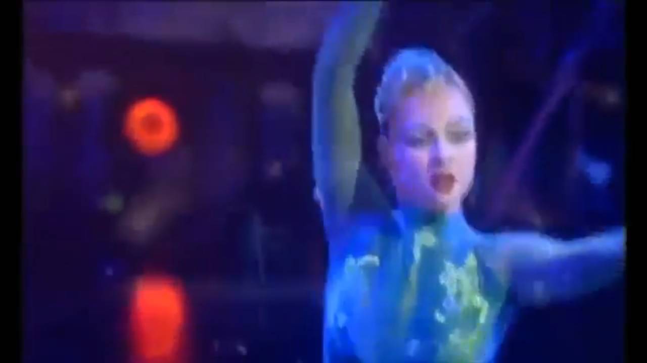 cirque du soleil - alegría cerceaux hula-hoops