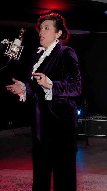 «СОЛОВЬИ»
Эту песню посвящаю всем мужчинам-защитникам Отечества.