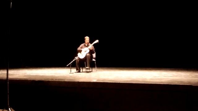 Dennis Davis performs Sonatina I (Allegretto) by F. Moreno-Torroba