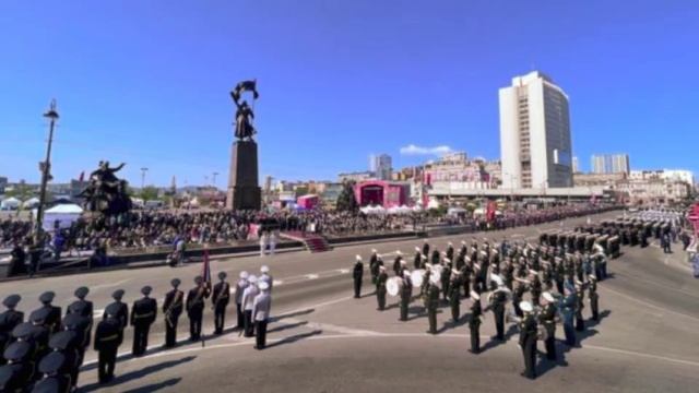 ПАРАД ПОБЕДЫ - город ВЛАДИВОСТОК. (серия большая Россия).