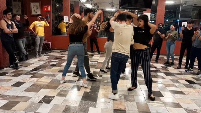 Rueda casino, 83, manantial, italia, salsa candela